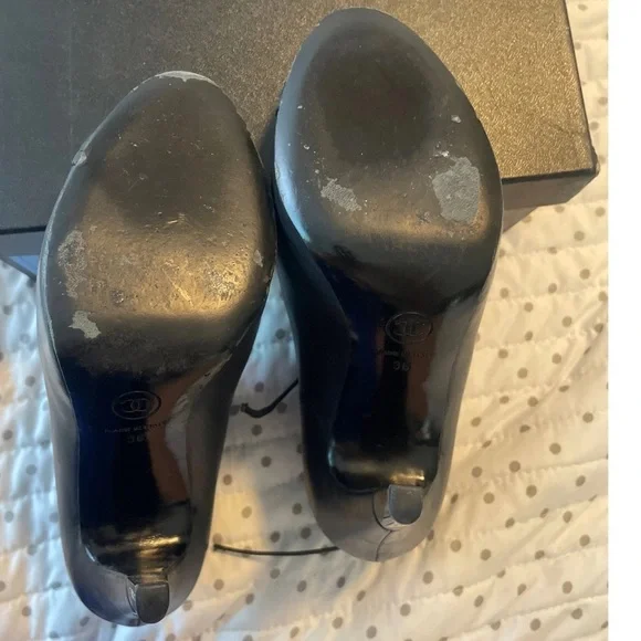 CHANEL Black Ankle Boots - Picture 6 of 11